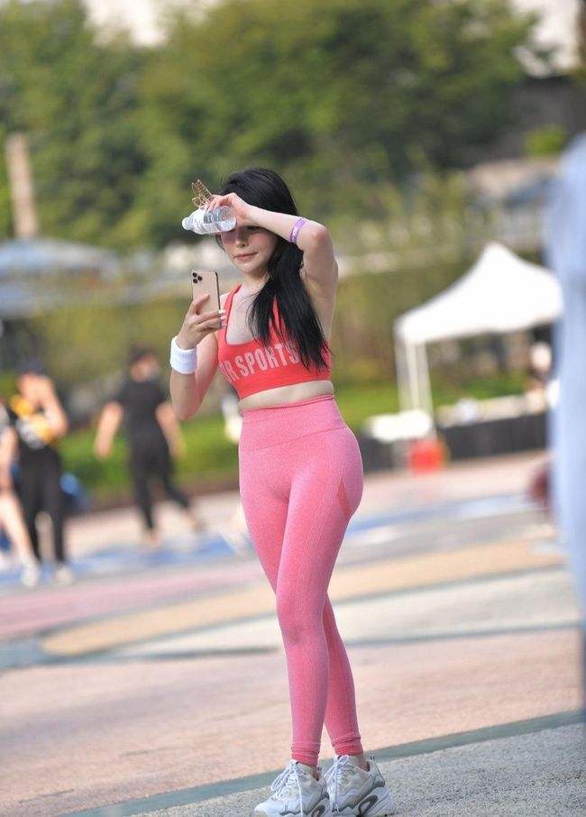 消息称SpaceX即将提交IPO申请 太空概念股集体大涨